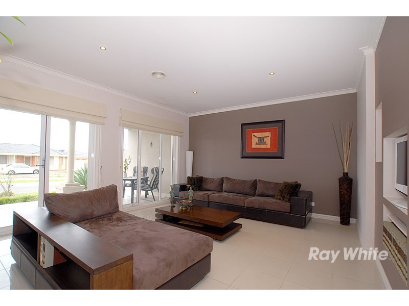 1 Kurnwill Place, Berwick VIC 3806