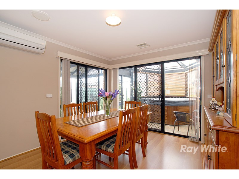 15 Beethoven Drive, Narre Warren South VIC 3805