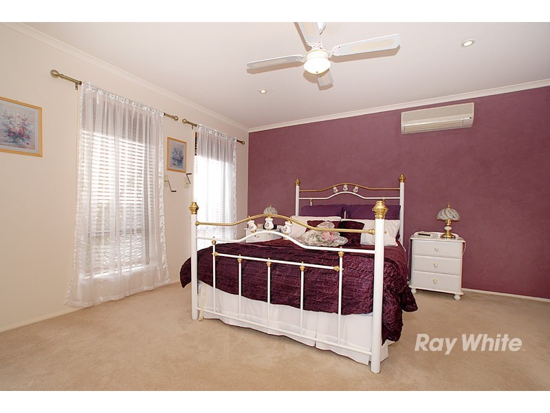 15 Beethoven Drive, Narre Warren South VIC 3805