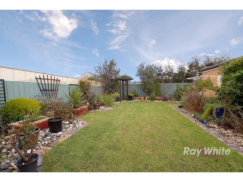 15 Beethoven Drive, Narre Warren South VIC 3805