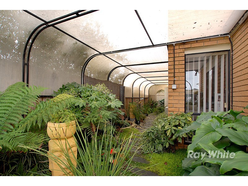 15 Beethoven Drive, Narre Warren South VIC 3805