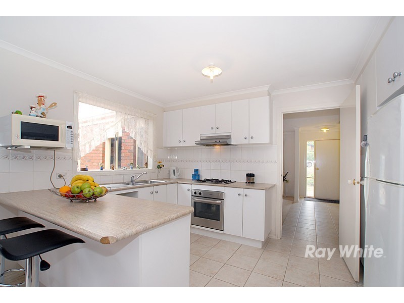 15 Marina Court, Berwick VIC 3806