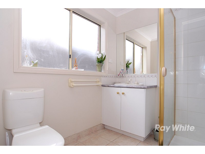 15 Marina Court, Berwick VIC 3806