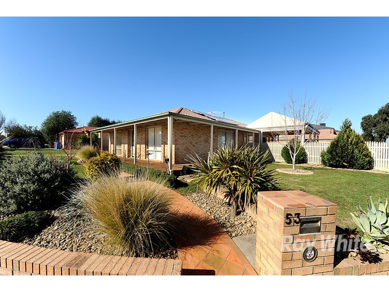 53 Streeton Way, Berwick VIC 3806