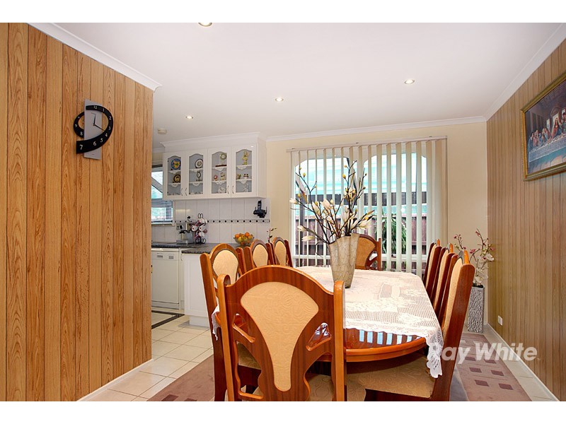 167 James Cook Drive, Endeavour Hills VIC 3802