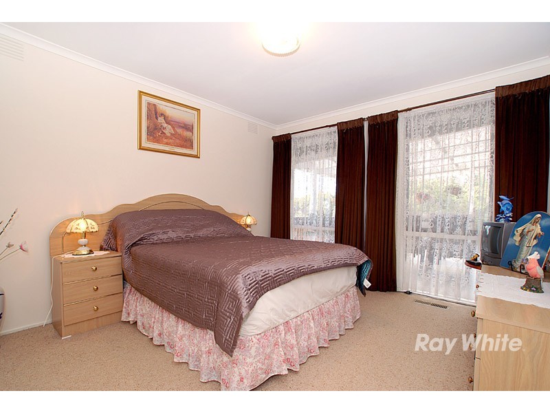 167 James Cook Drive, Endeavour Hills VIC 3802