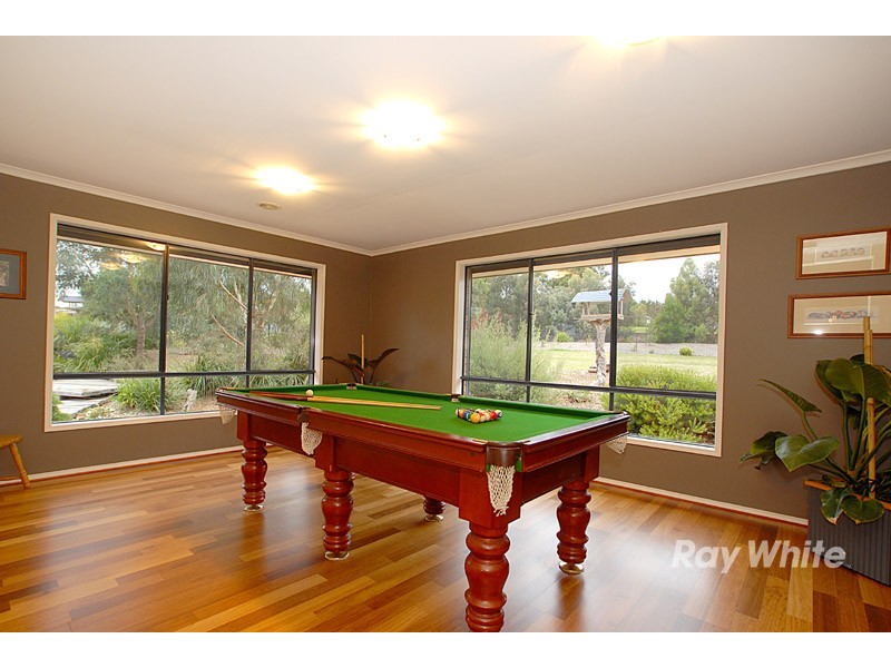 6 Radesin Rise, Narre Warren North VIC 3804