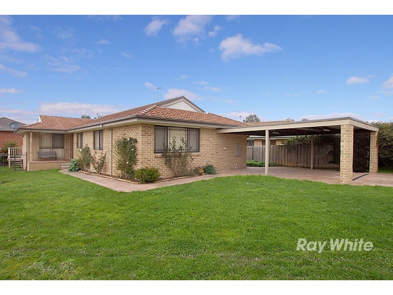 16 Kevin  Close, Beaconsfield VIC 3807