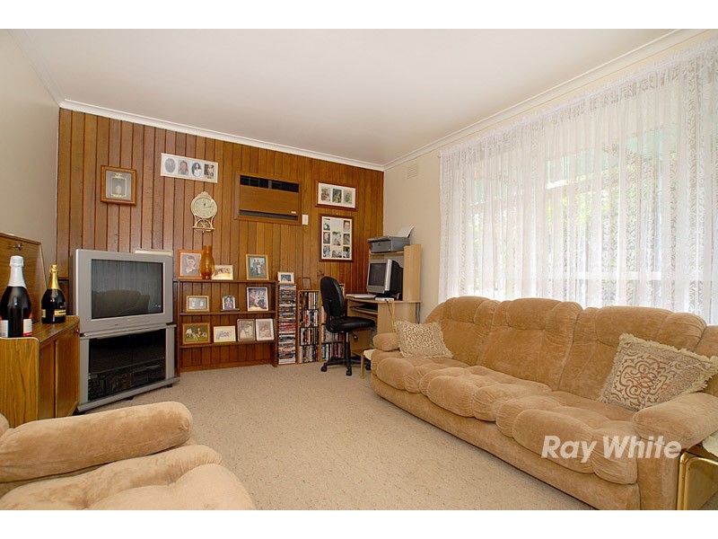 2 Efron Street, Dandenong North VIC 3175