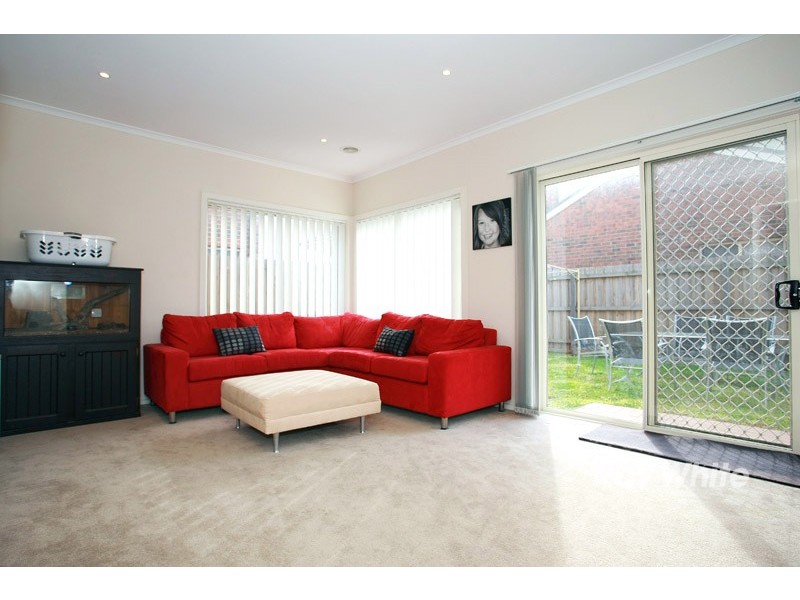 25 Boronia Avenue, Cranbourne VIC 3977