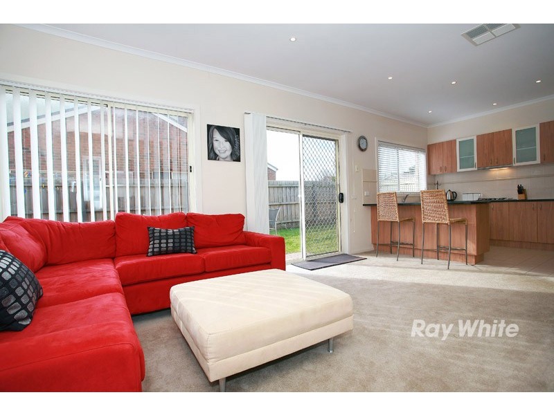 25 Boronia Avenue, Cranbourne VIC 3977