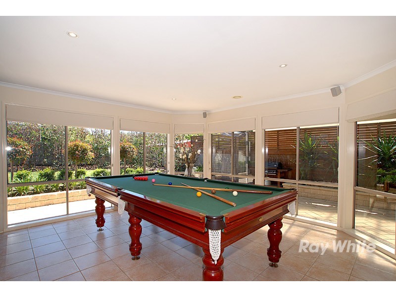 49 Berwick Springs Promenade, Narre Warren South VIC 3805