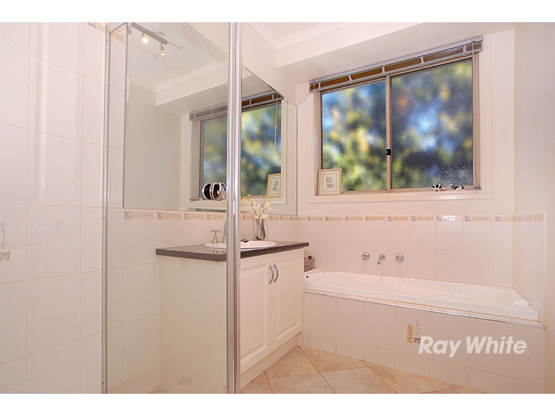 7 Avon Court, Berwick VIC 3806