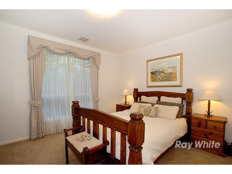 7 Avon Court, Berwick VIC 3806