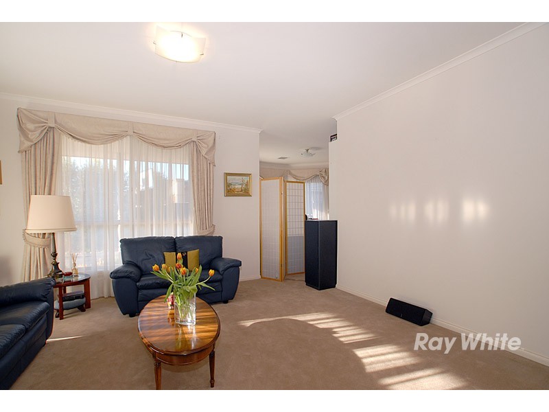 7 Avon Court, Berwick VIC 3806
