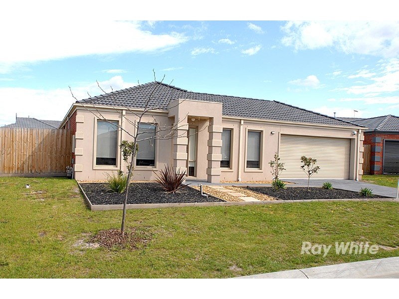 2 Red Gum Circuit, Pakenham VIC 3810