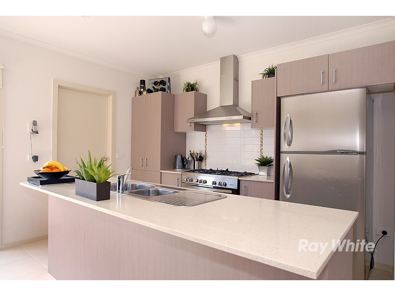 2 Red Gum Circuit, Pakenham VIC 3810