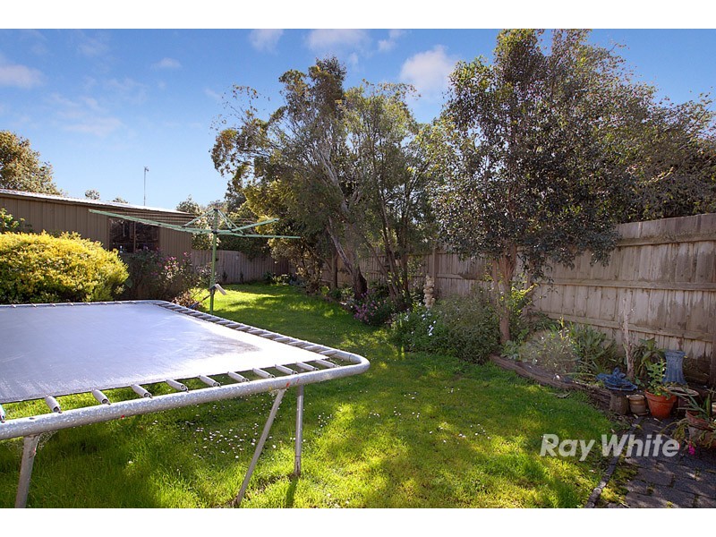 35 Bemersyde Drive, Berwick VIC 3806