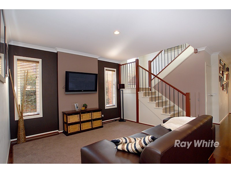 9 Angelique Street, Berwick VIC 3806