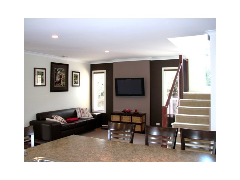 9 Angelique Street, Berwick VIC 3806