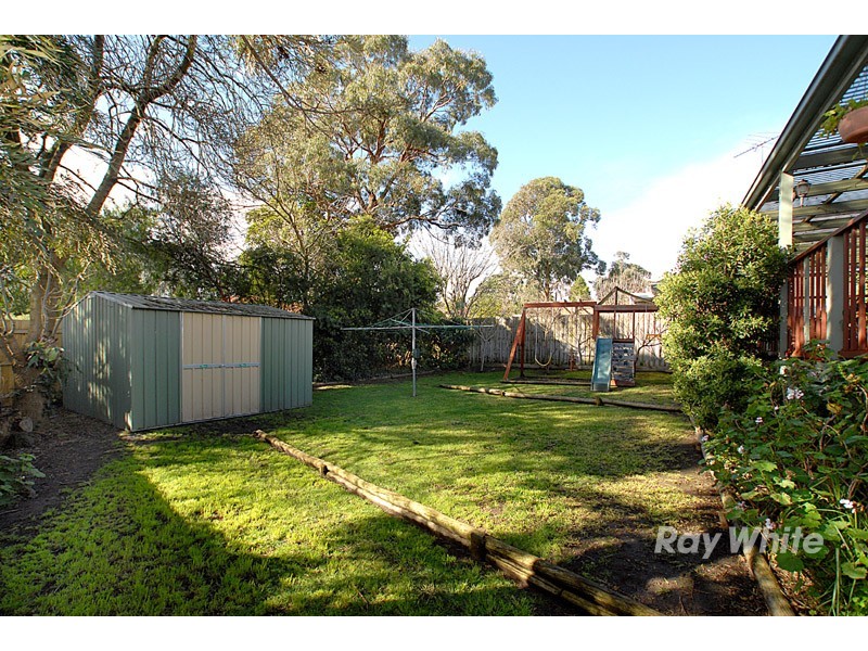 3 Orton Rise, Endeavour Hills VIC 3802