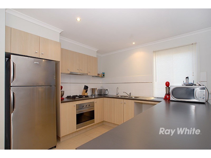 53 Melzak Way, Berwick VIC 3806