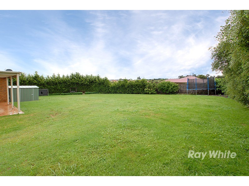 17-19 St Helens Crescent, Narre Warren North VIC 3804