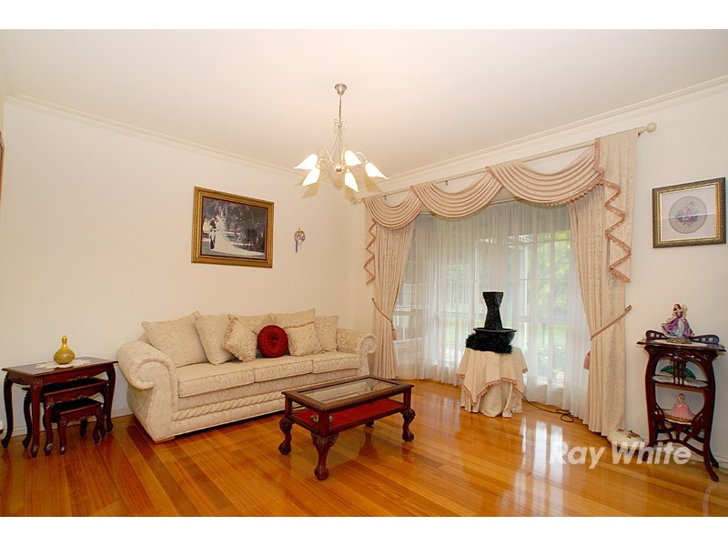 17-19 St Helens Crescent, Narre Warren North VIC 3804