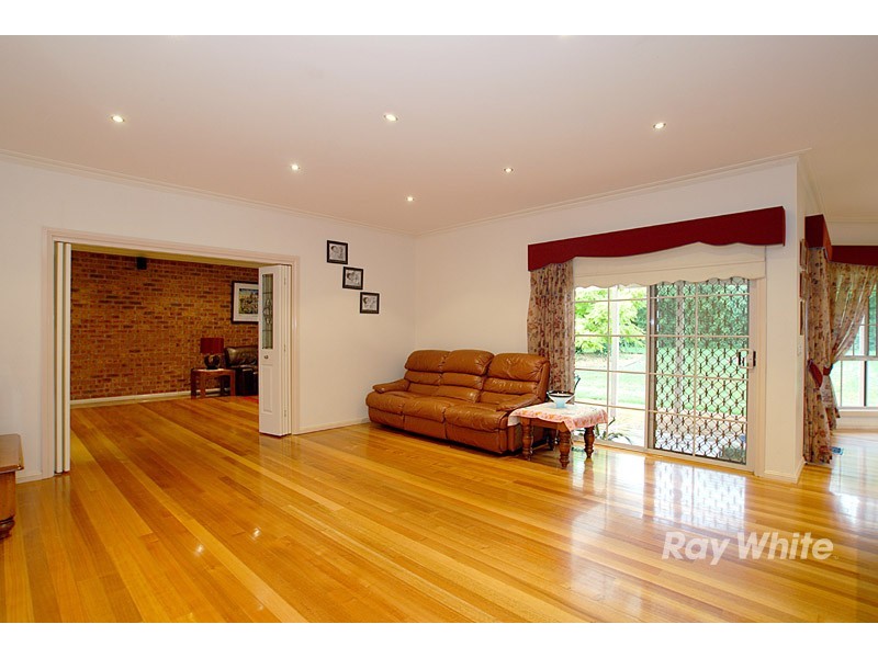 17-19 St Helens Crescent, Narre Warren North VIC 3804