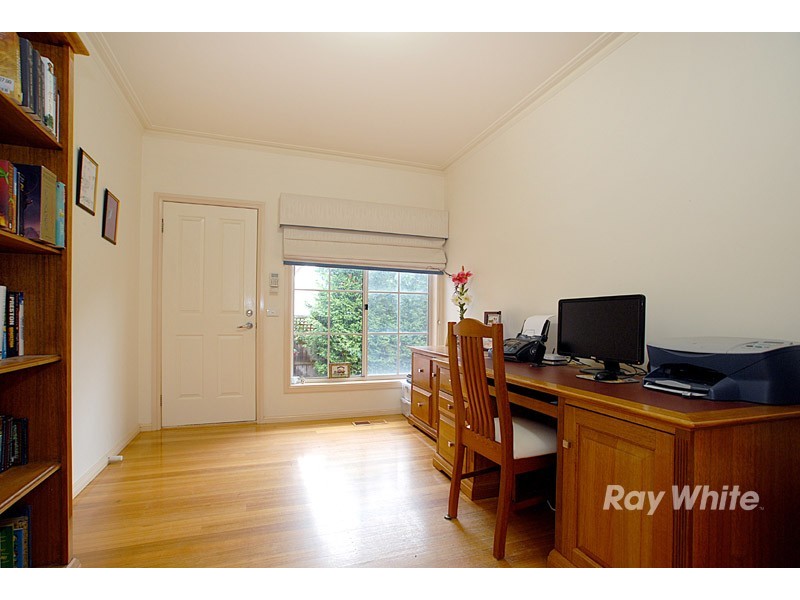 17-19 St Helens Crescent, Narre Warren North VIC 3804