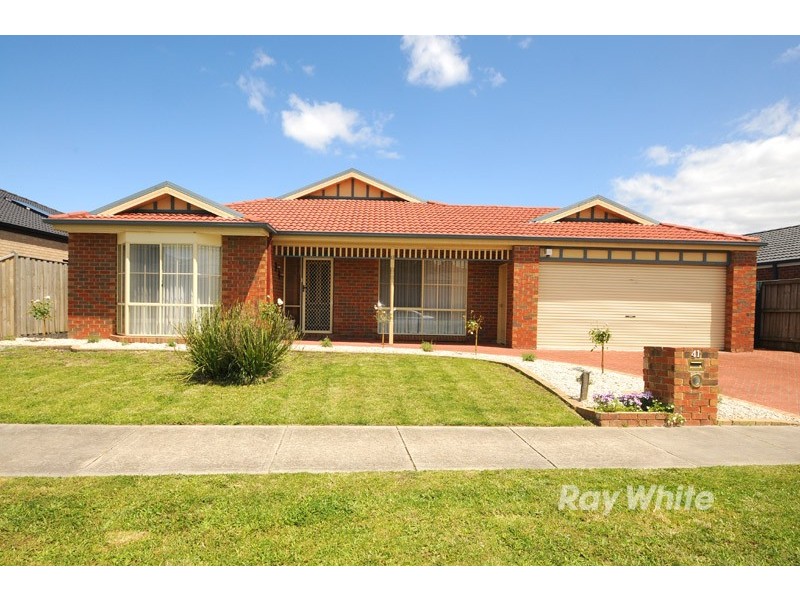 41 Eucumbene Drive, Berwick VIC 3806