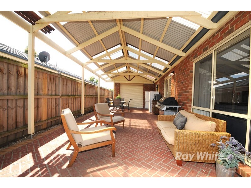 41 Eucumbene Drive, Berwick VIC 3806