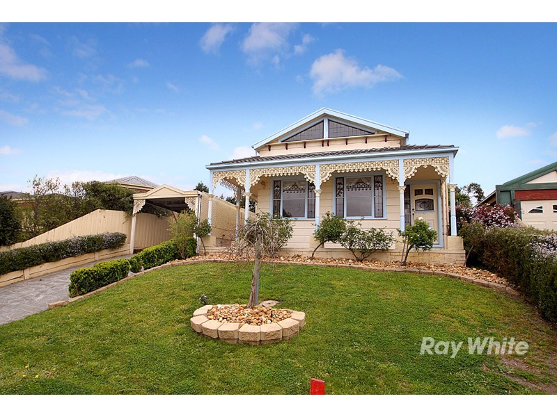 36 Allunga Parade, Berwick VIC 3806