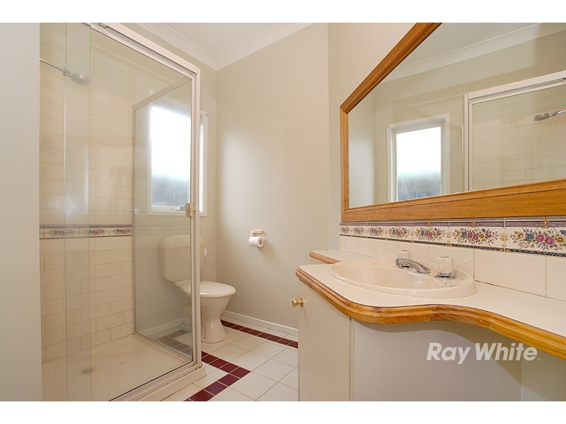 36 Allunga Parade, Berwick VIC 3806