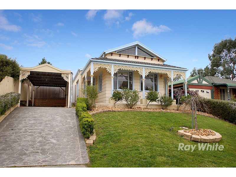 36 Allunga Parade, Berwick VIC 3806