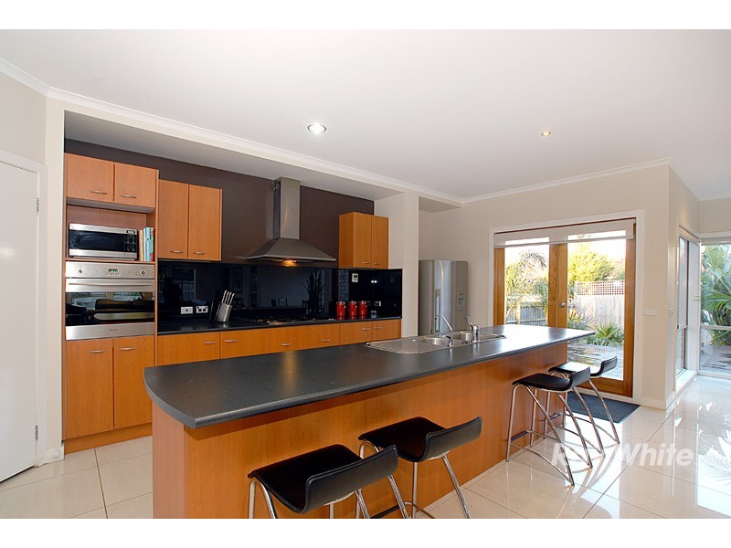 10 Pimento Close, Narre Warren South VIC 3805