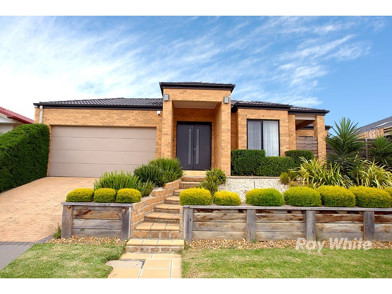 19 Locarno Place, Narre Warren South VIC 3805