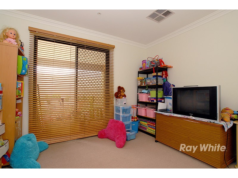 19 Locarno Place, Narre Warren South VIC 3805