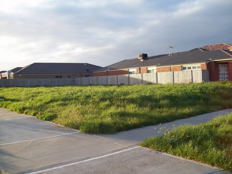 41 The Esplanade, Narre Warren South VIC 3805