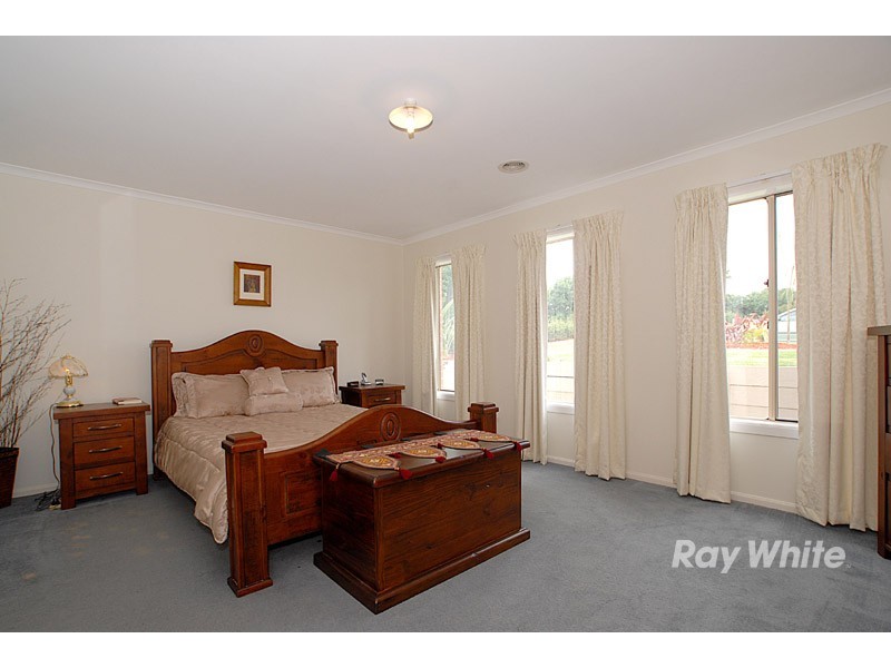 39 Homestead Road, Berwick VIC 3806