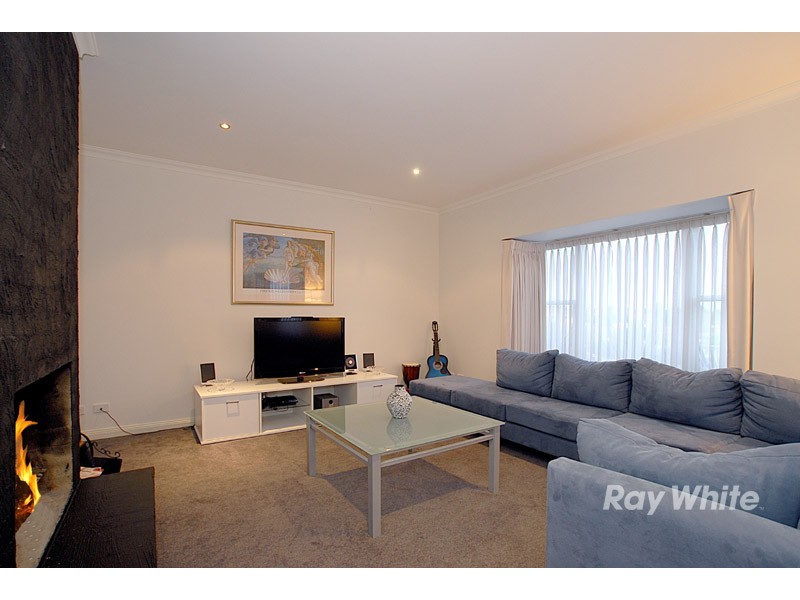 11 Ferncroft Court, Berwick VIC 3806