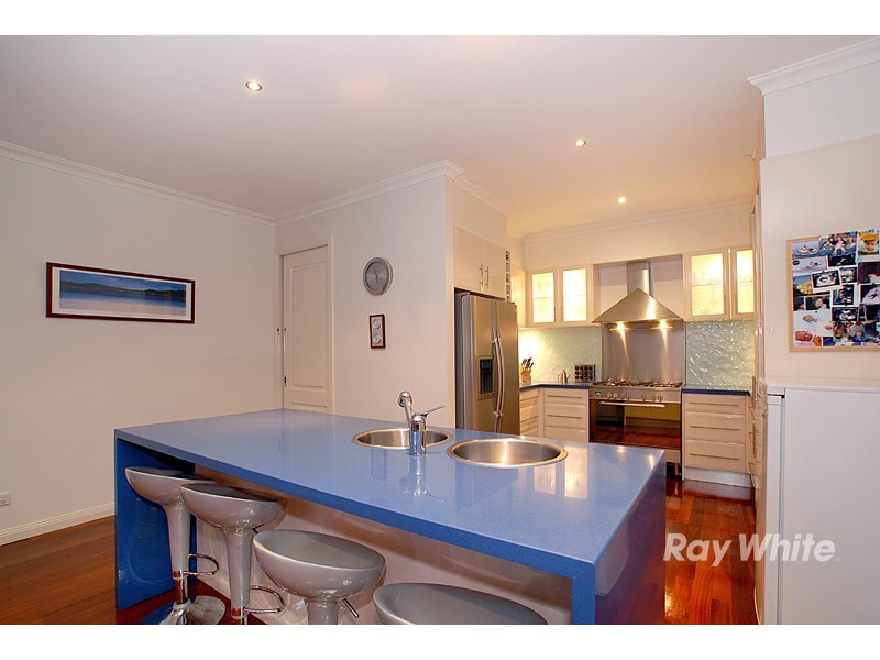 11 Ferncroft Court, Berwick VIC 3806