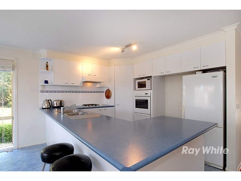 9 Ferncroft Court, Berwick VIC 3806