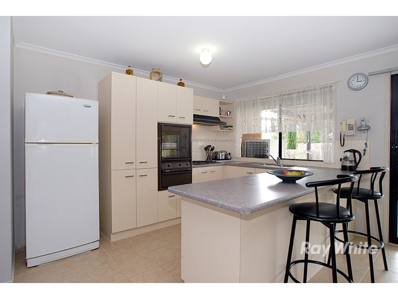 9 Jason Close, Berwick VIC 3806