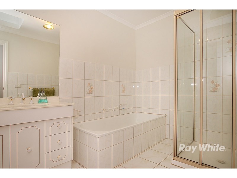 28 Murdoch Avenue, Narre Warren VIC 3805