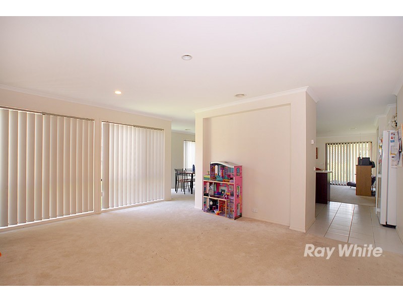 6 Pendulum Place, Berwick VIC 3806