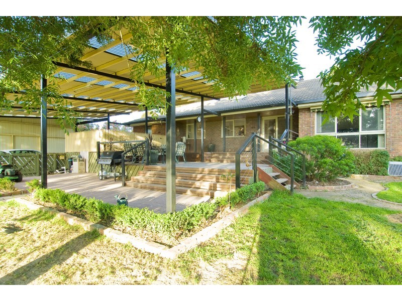 21 Jacques Road, Narre Warren North VIC 3804