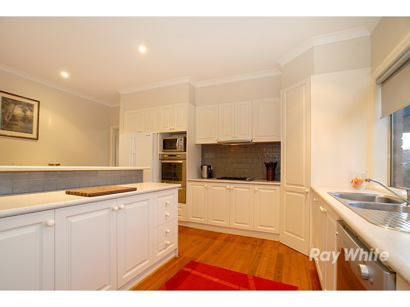 49 Whistler Drive, Berwick VIC 3806