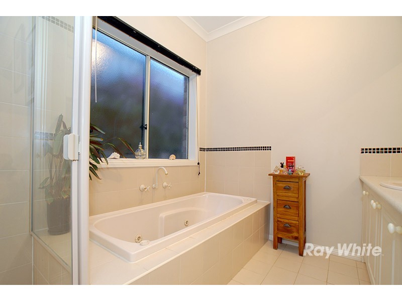 49 Whistler Drive, Berwick VIC 3806