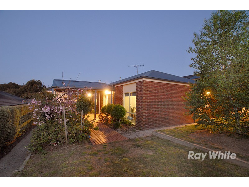49 Whistler Drive, Berwick VIC 3806